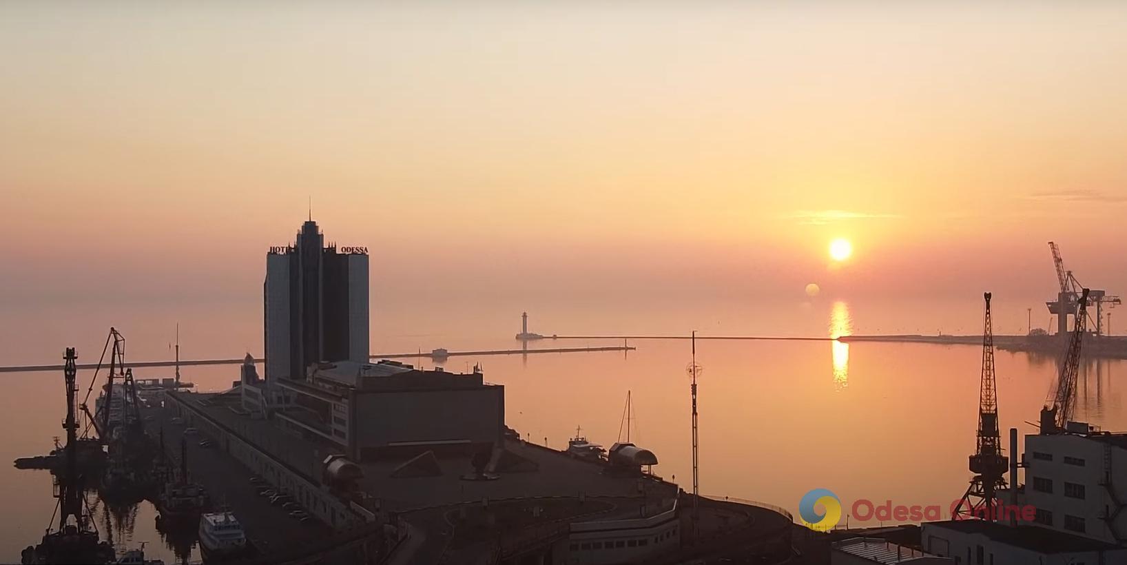 Життя сильніше за смерть: в Одесі до Дня міста зняли тематичний відеоролик