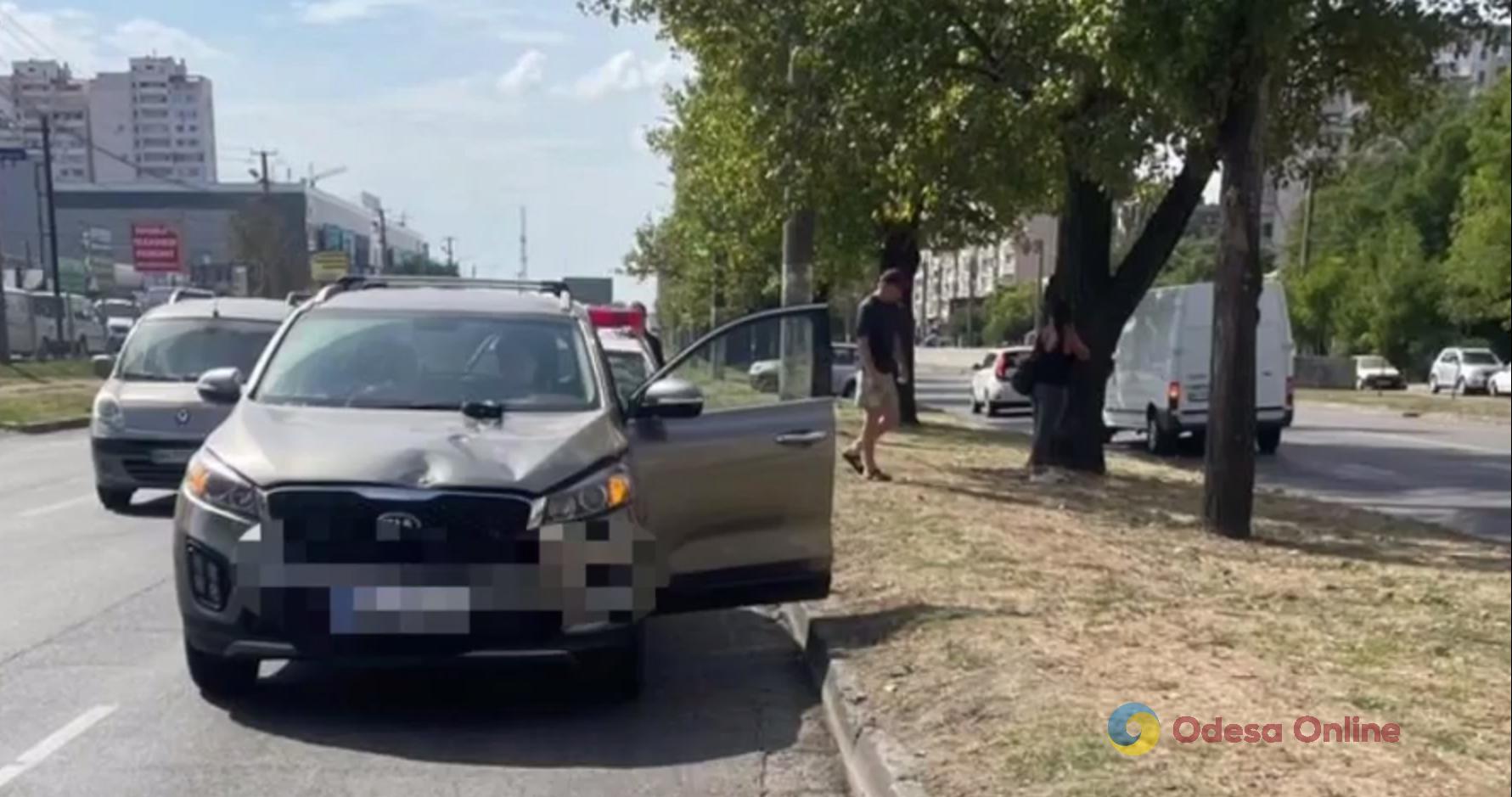 В Одессе пешеход выбежал под иномарку