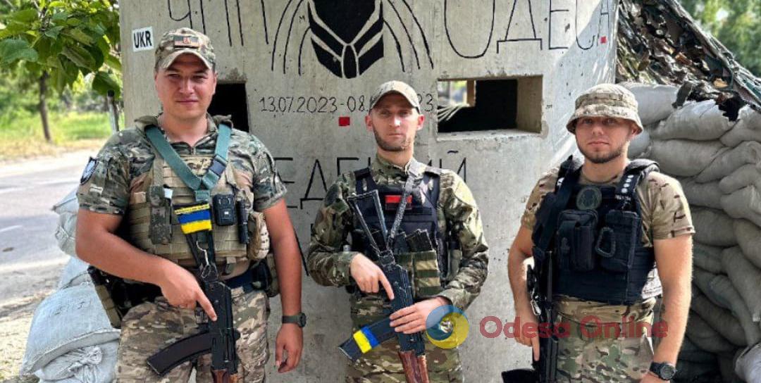 Одесские патрульные в Херсоне спасли мужчину