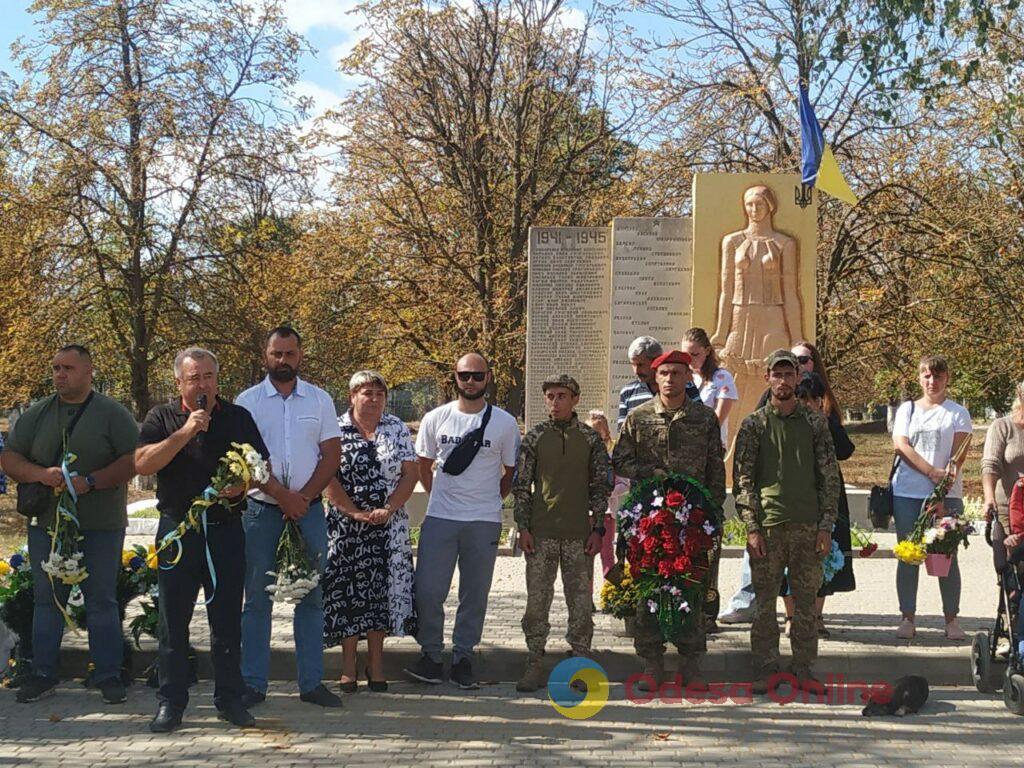 В селі на Одещині відкрили Алею пам’яті військовим, які загинули на війні