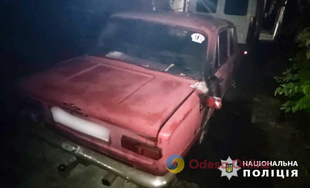 Житель Одесского района из-за обиды поджег автомобиль соседа