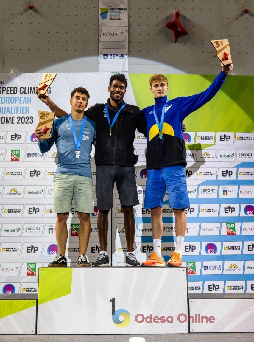 Одесский спортсмен завоевал бронзовую медаль на соревнованиях по скалолазанию в Италии