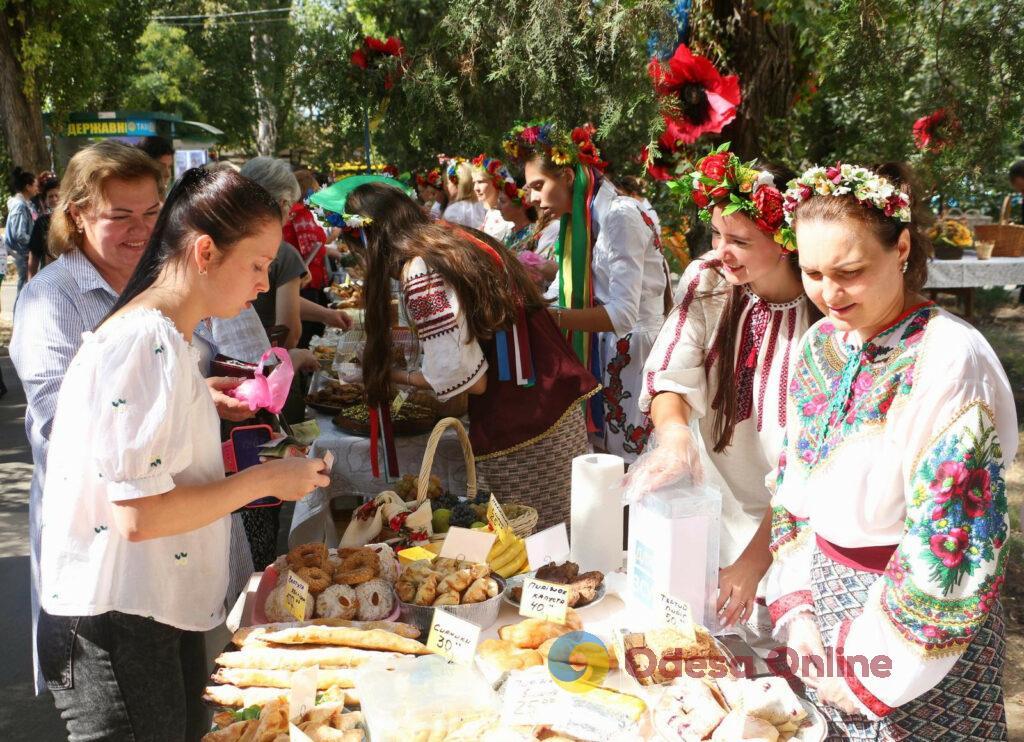 В Одесі пройшов благодійний ярмарок на підтримку ЗСУ (фото)