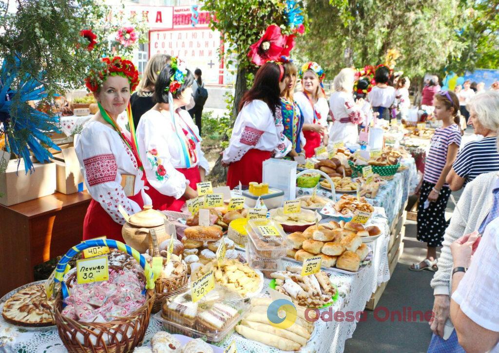 В Одесі пройшов благодійний ярмарок на підтримку ЗСУ (фото)