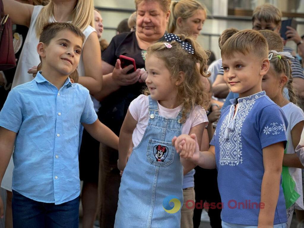 Допомога ЗСУ: в навчальних закладах Одеси пройшли благодійні ярмарки