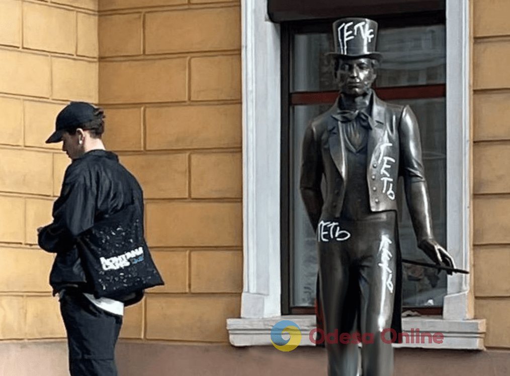 Мінкульт ініціював виключення пам’ятників Пушкіну та Щорсу з реєстру пам’яток культурної спадщини
