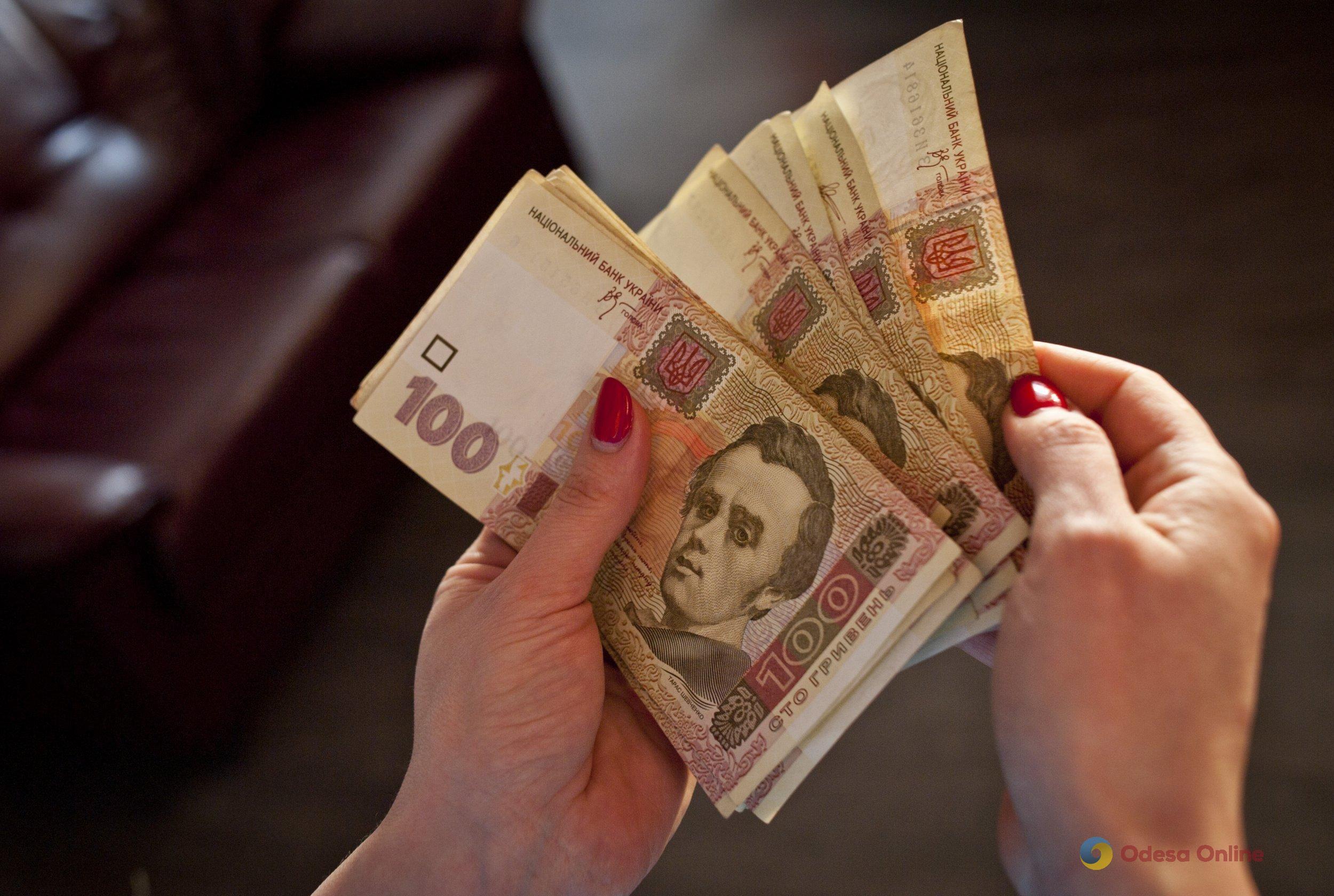 Мінімальна зарплата в 2024 році зросте до 8 тис. грн, – Шмигаль