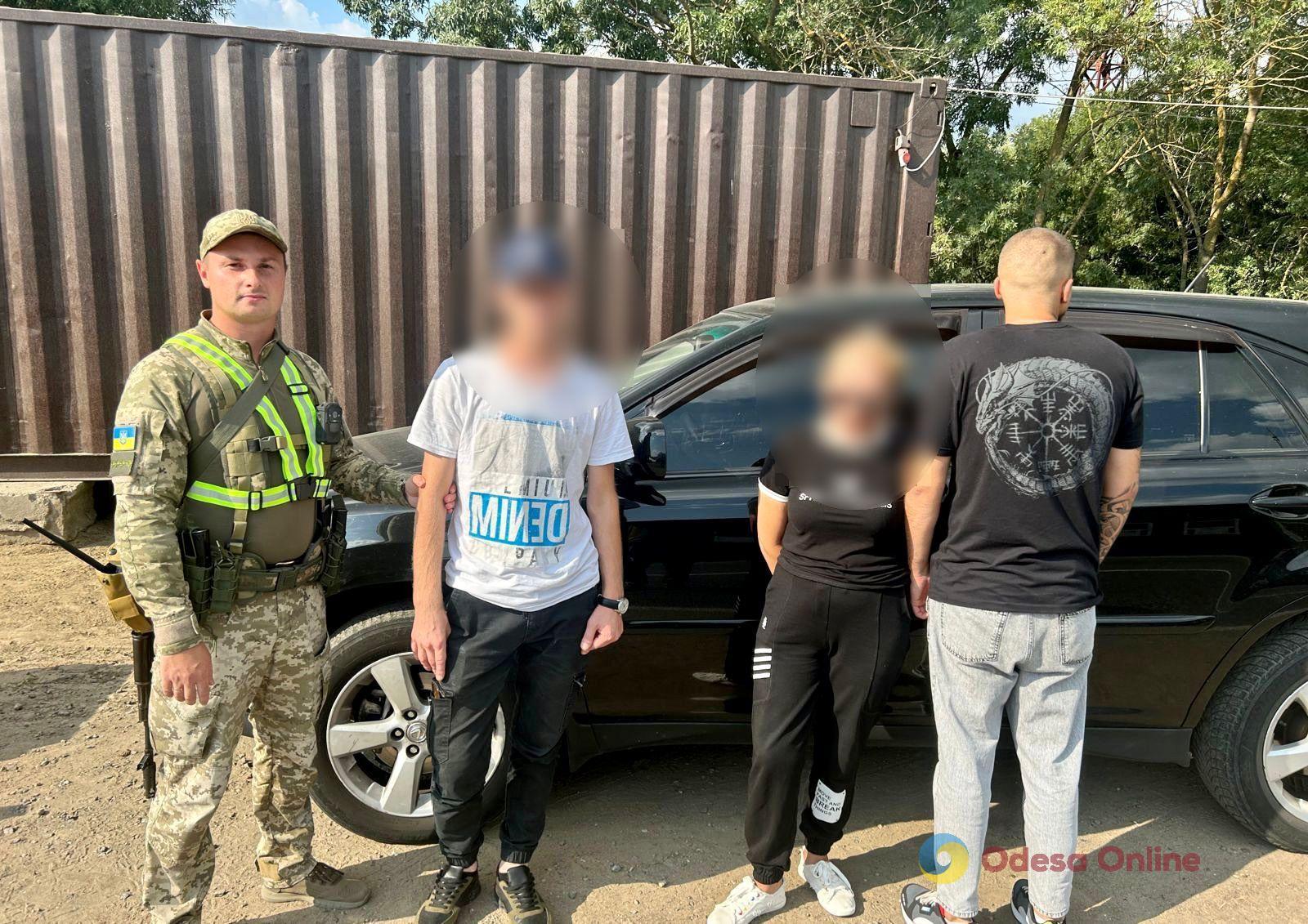 В Одесской области пограничники не дали женщине перевезти за границу уклониста