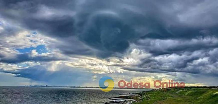 В Одессе и области объявлено штормовое предупреждение