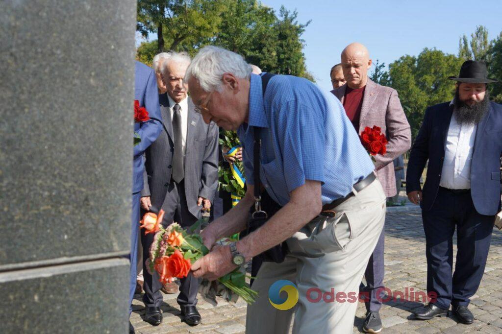 В Одессе почтили память жертв Бабьего Яра (фото)
