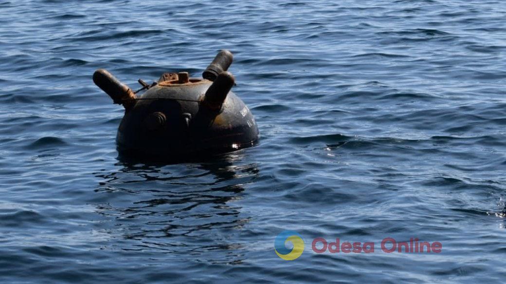 У побережья Черноморска обнаружили мину — людей предупреждают об опасности, та как она может сдетонировать