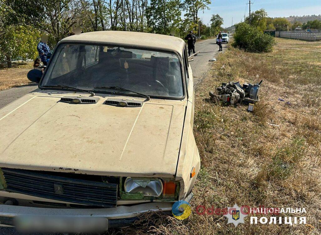 Выехал на встречную полосу: в Одесской области водитель авто врезался в мотоцикл, которым управляла 57-летняя женщина