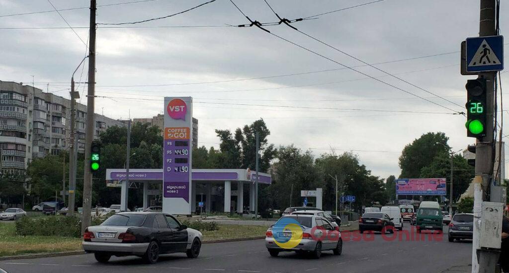 Світлофори на основних перехрестях Київського району Одеси зможуть працювати в умовах блекауту