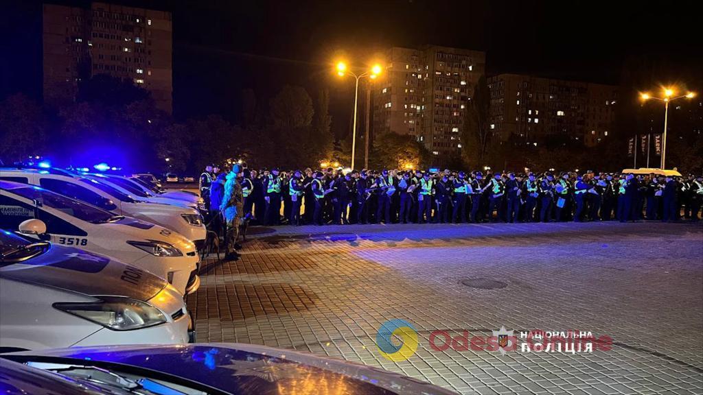 «Нічне місто»: в Одесі правоохоронці провели рейд у Пересипському районі (відео)