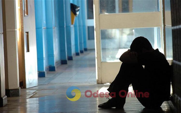 На Одещині підлітки жорстоко знущалися з школяра: поліція відкрила кримінальне провадження