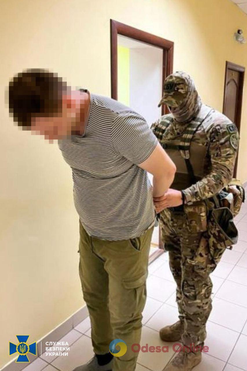 В Одесі затримали російського агента, який прикидався рятувальником задля коригування ворожих ударів