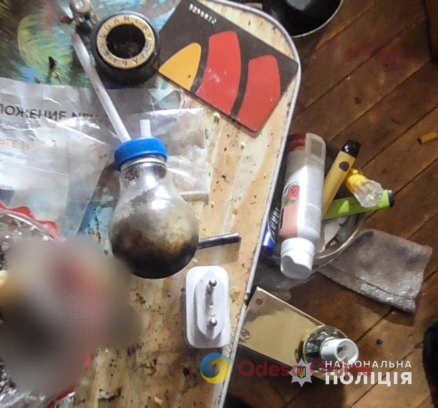 В Одесі затримали жінку, яка організувала наркопритон