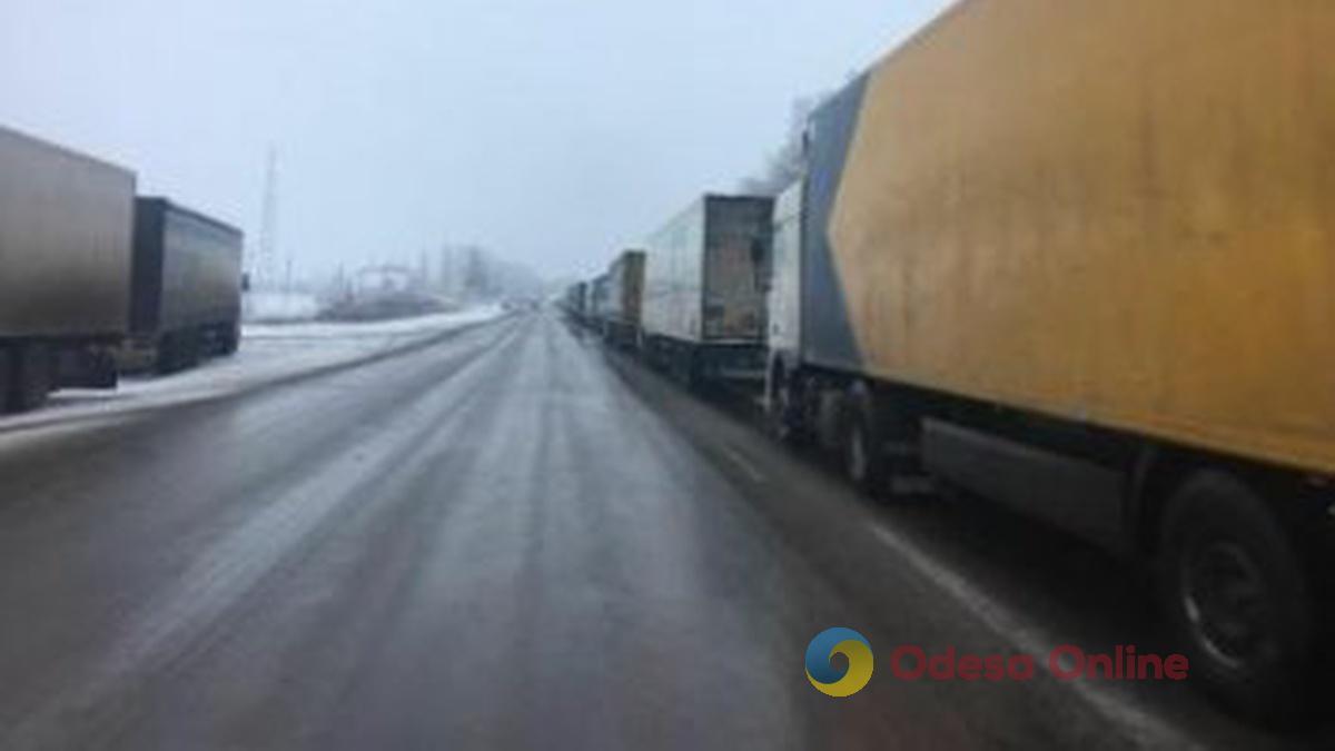 Снято ограничение движения для всех транспортных средств по всей протяженности трассы Одесса-Рени