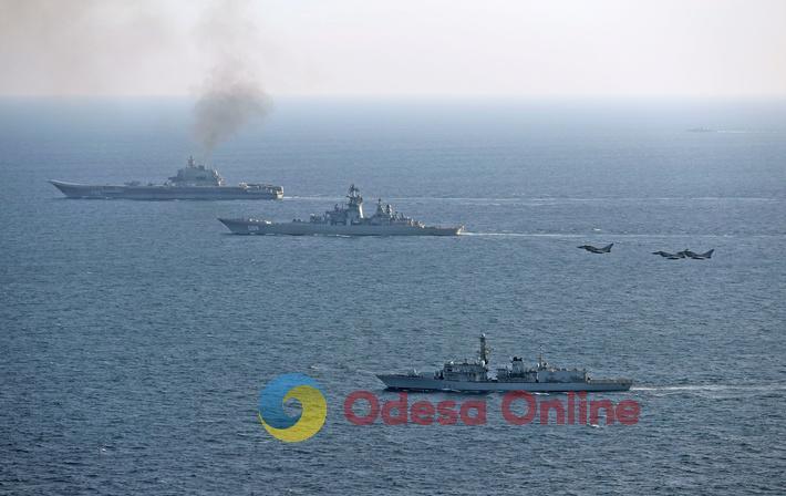 В Черном море находятся четыре вражеских корабля