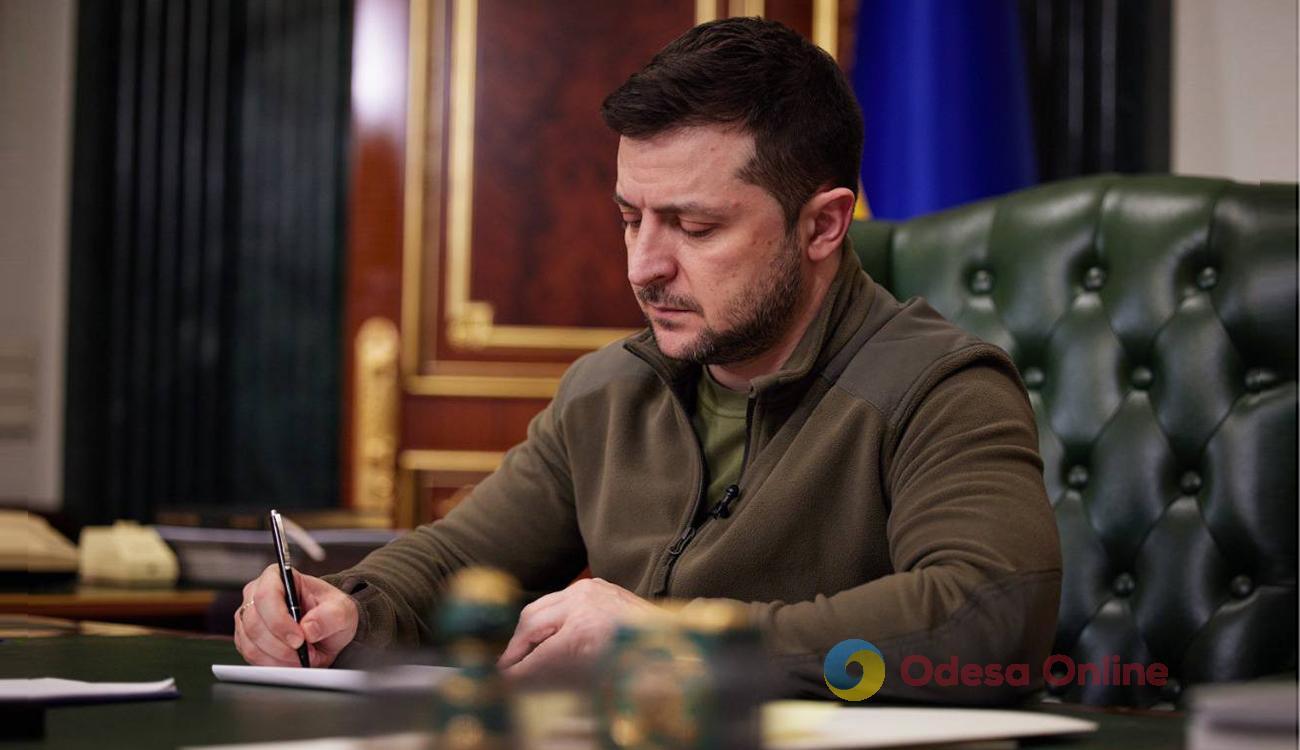 Зеленський звільнив заступника голови Служби зовнішньої розвідки