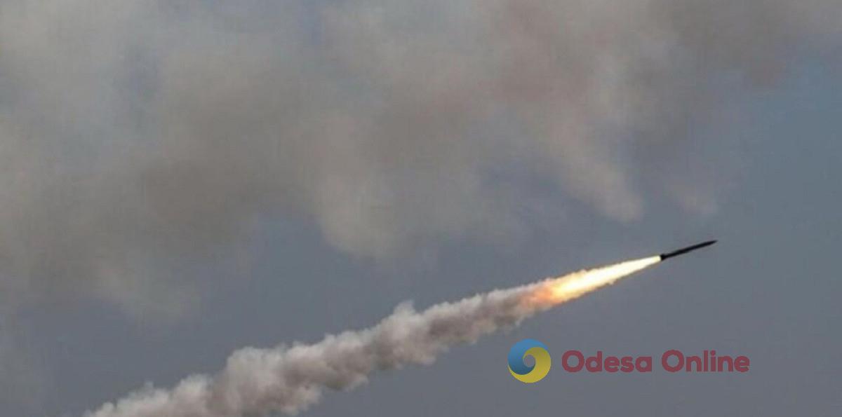 Дневной ракетный удар по Одесской области: поврежден объект инфраструктуры, ранены три человека