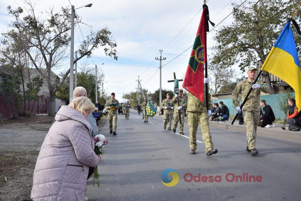 Одеська область: в Ізмаїлі попрощалися з загиблим у бою прикордонником
