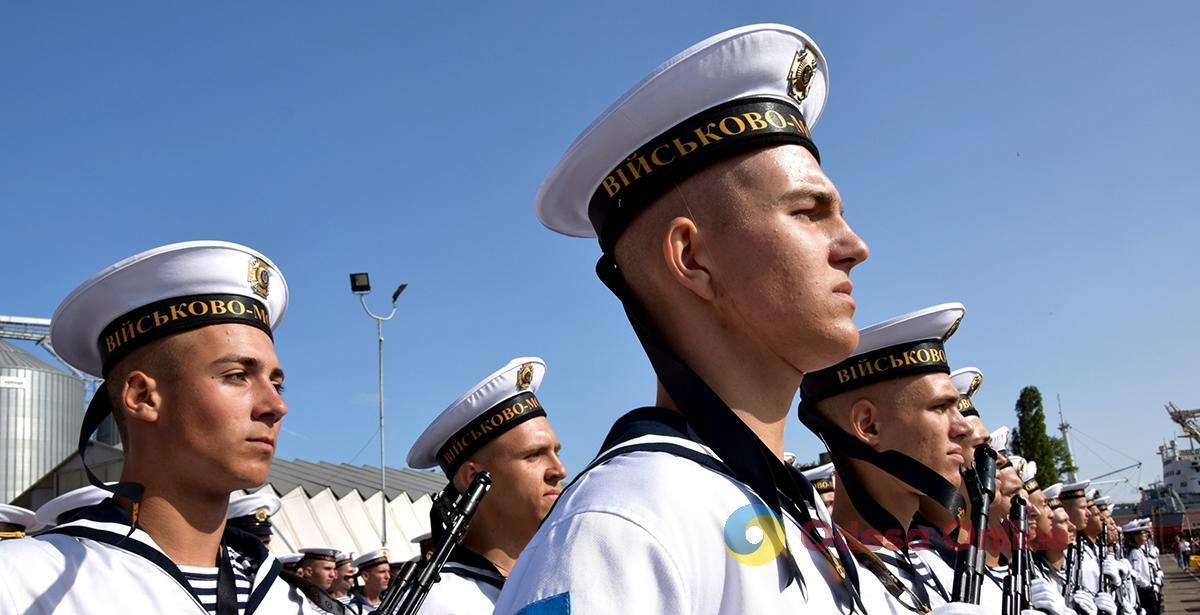 В Одесі розслідують масові отруєння курсантів ВМС
