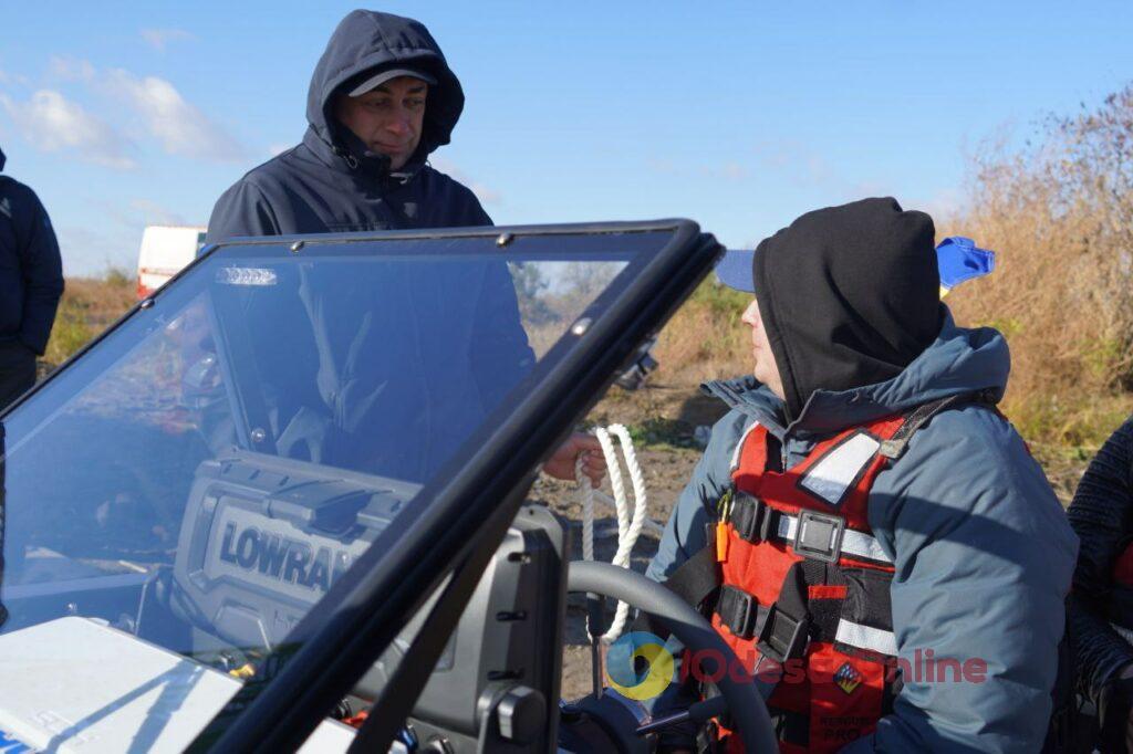 Одесские спасатели провели обучение на новом катере и скутере (фото)