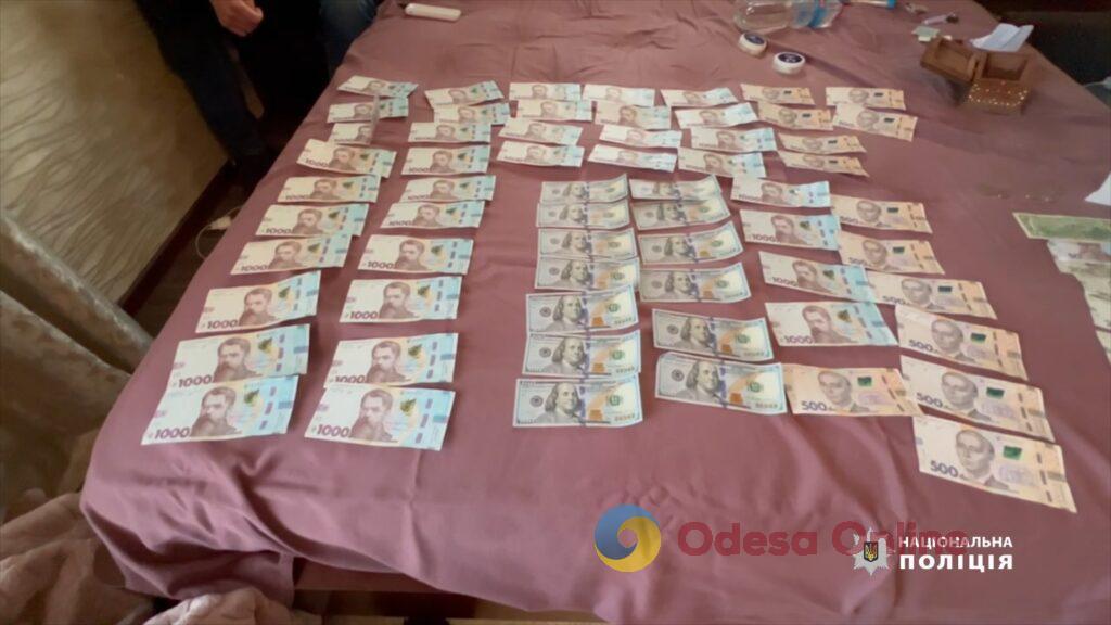 На Одещині поліцейські викрили злочинну групу псевдоволонтерів