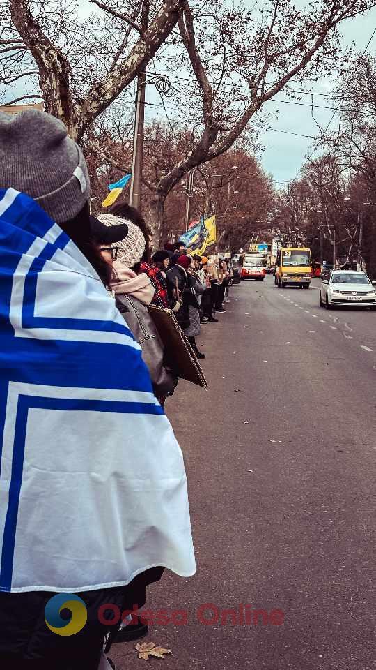 Одеса: родичі військовополонених влаштували акцію протесту та вимагають повернути їх додому