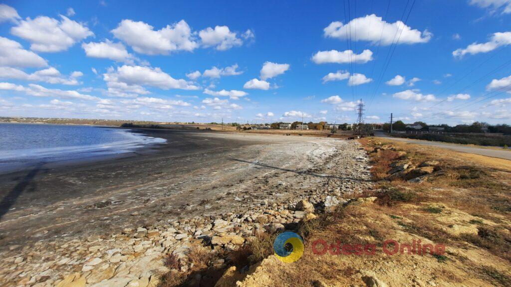 Хаджибейський лиман швидко висихає: місцями вода пішла зовсім