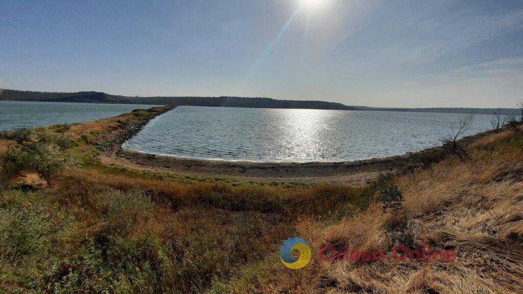 Хаджибейський лиман швидко висихає: місцями вода пішла зовсім