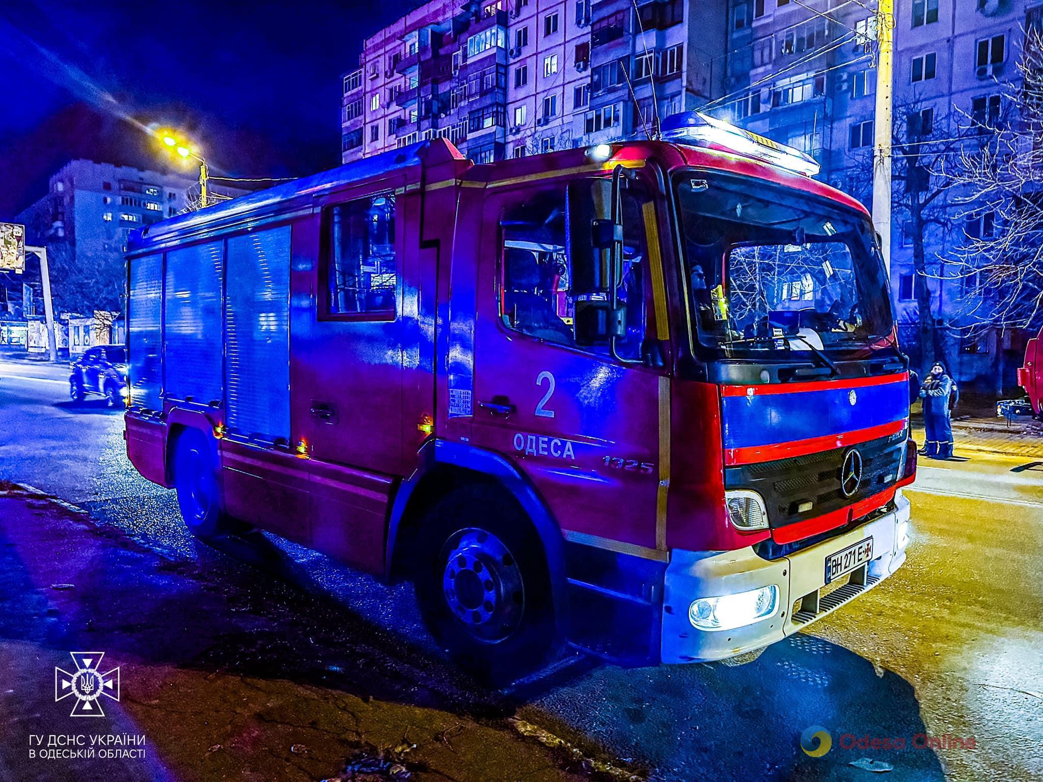 В Одесі сталася пожежа на 15 поверсі житлового будинку (фото)