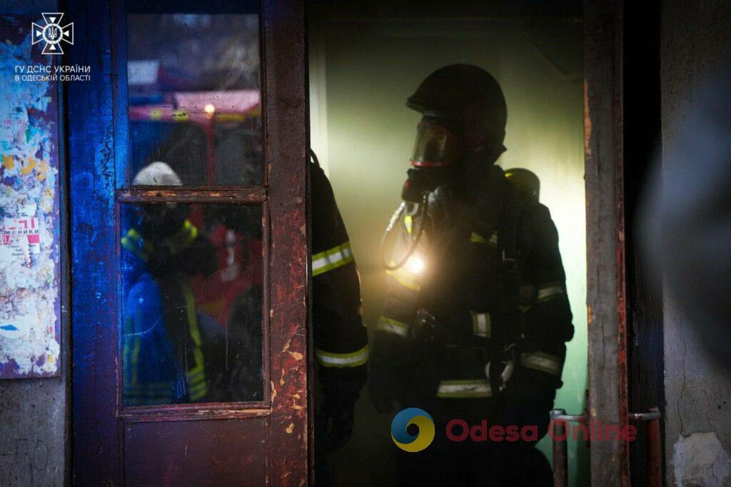В Одессе на Семинарской тушили пожар