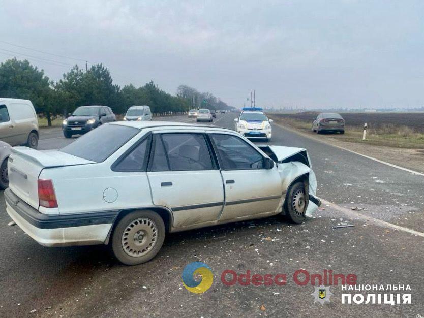 В ДТП под Одессой пострадали двое людей