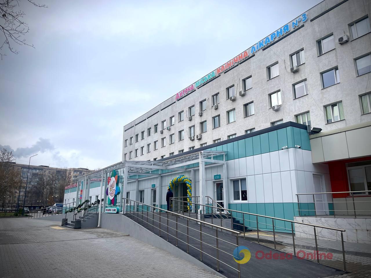 В одесской детской городской больнице №3 открыли современное отделение травматологии (фото, видео)
