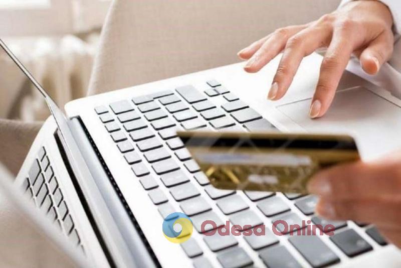 Одесит ошукав десятьох людей на продажі неіснуючих ременів