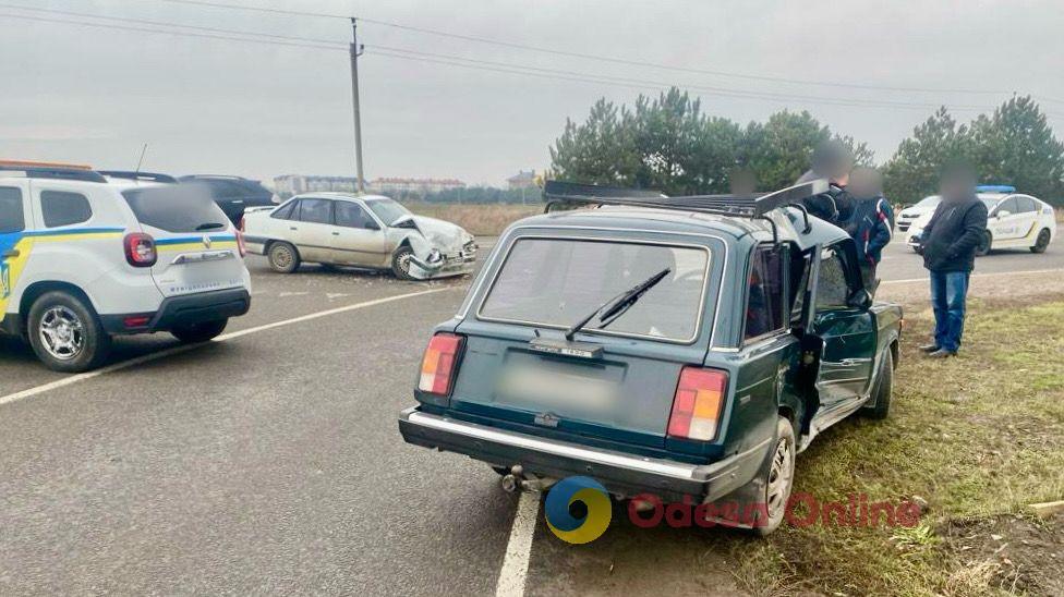 У ДТП під Одесою постраждали двоє людей