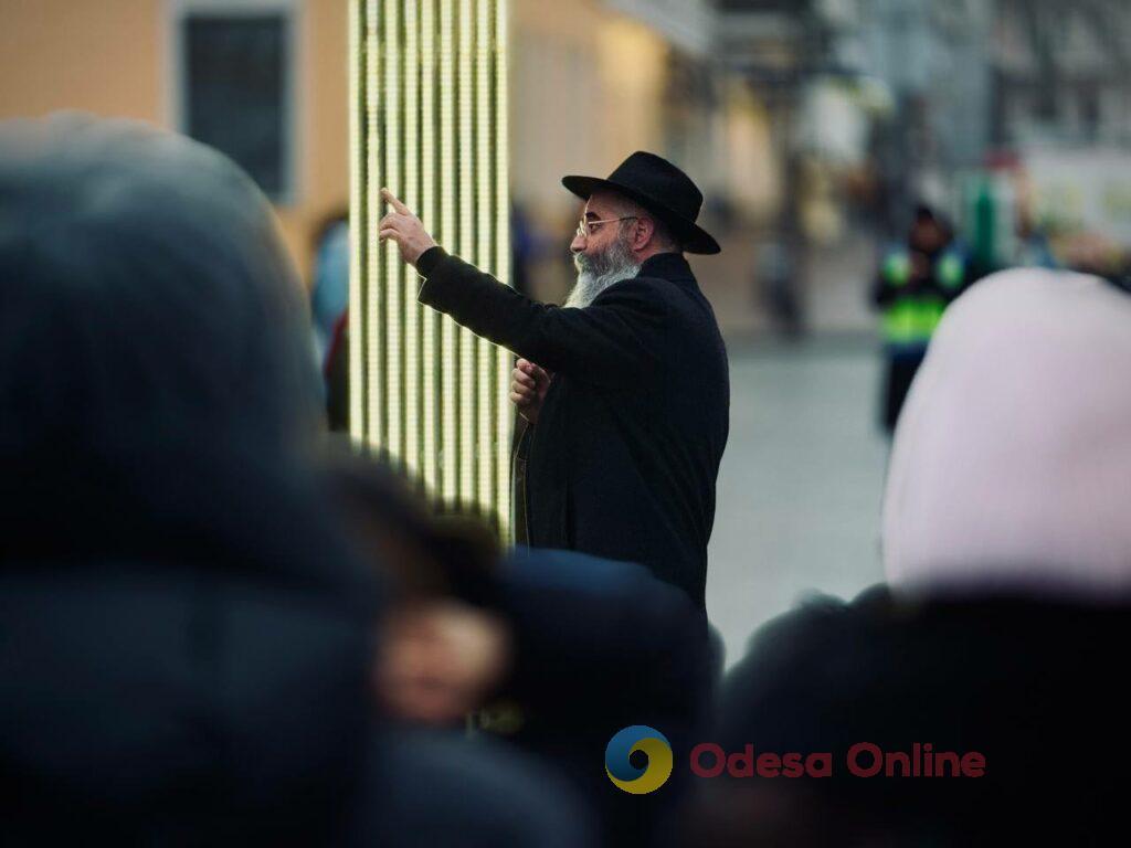 В Одессе иудеи празднуют Хануку (фото)