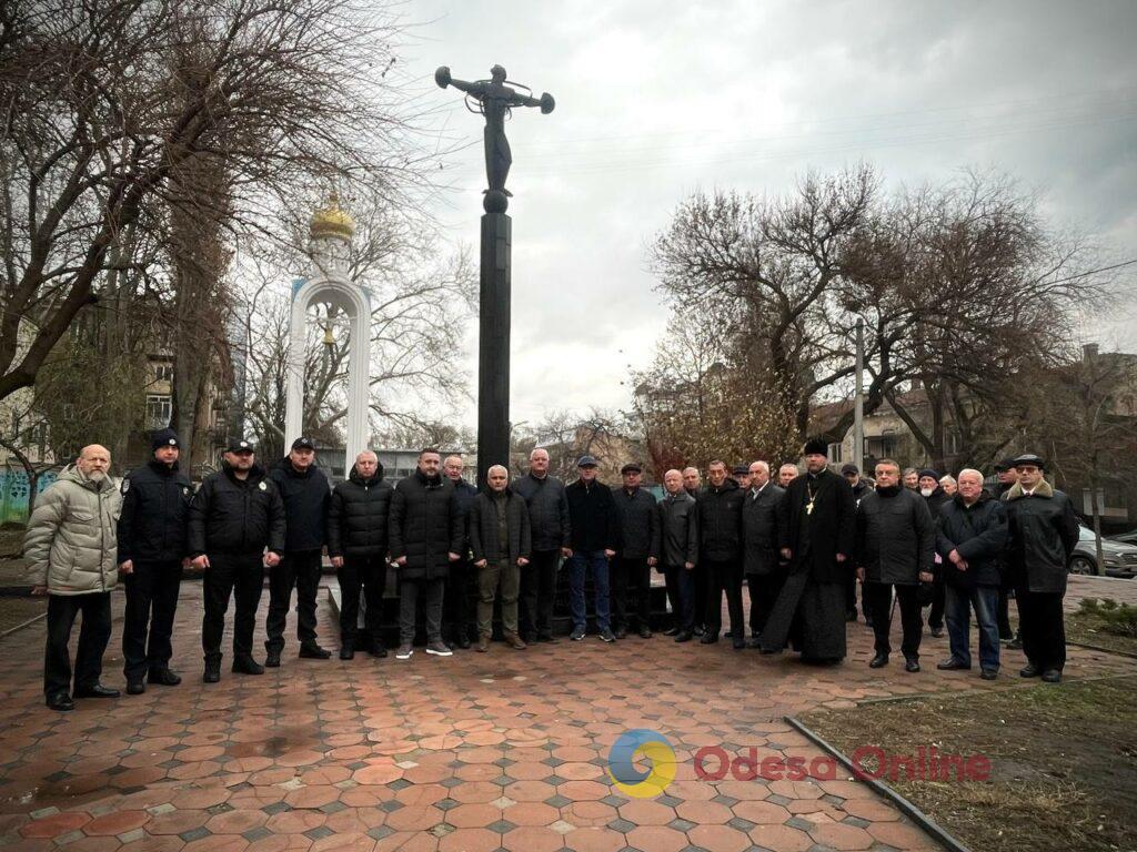 В Одесі поклали квіти до пам’ятника ліквідаторам наслідків аварії на ЧАЕС