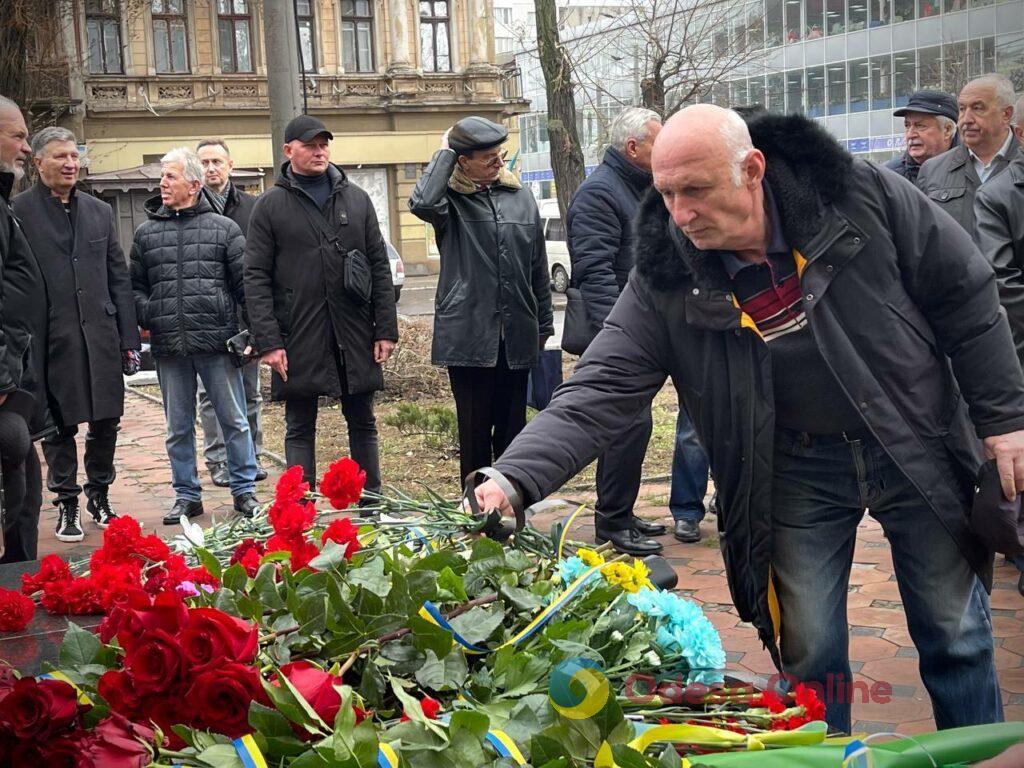 В Одесі поклали квіти до пам’ятника ліквідаторам наслідків аварії на ЧАЕС