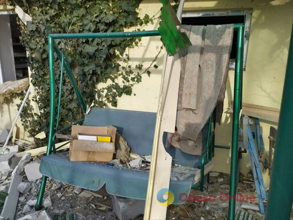 Один будинок зруйновано, ще 10 — понівечено: наслідки дронової атаки по Одещині (фоторепортаж)