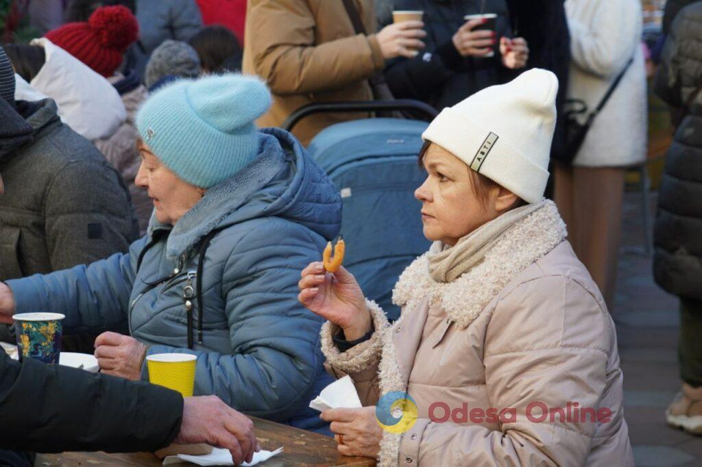 В одеській Кірсі відкрився великий Різдвяний ярмарок (фото)