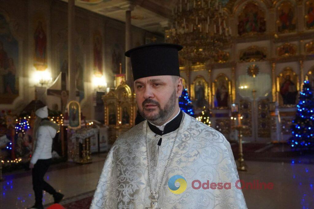 В одесском Кафедральном соборе Рождества Христова проходит Большое повечерие (фоторепортаж)