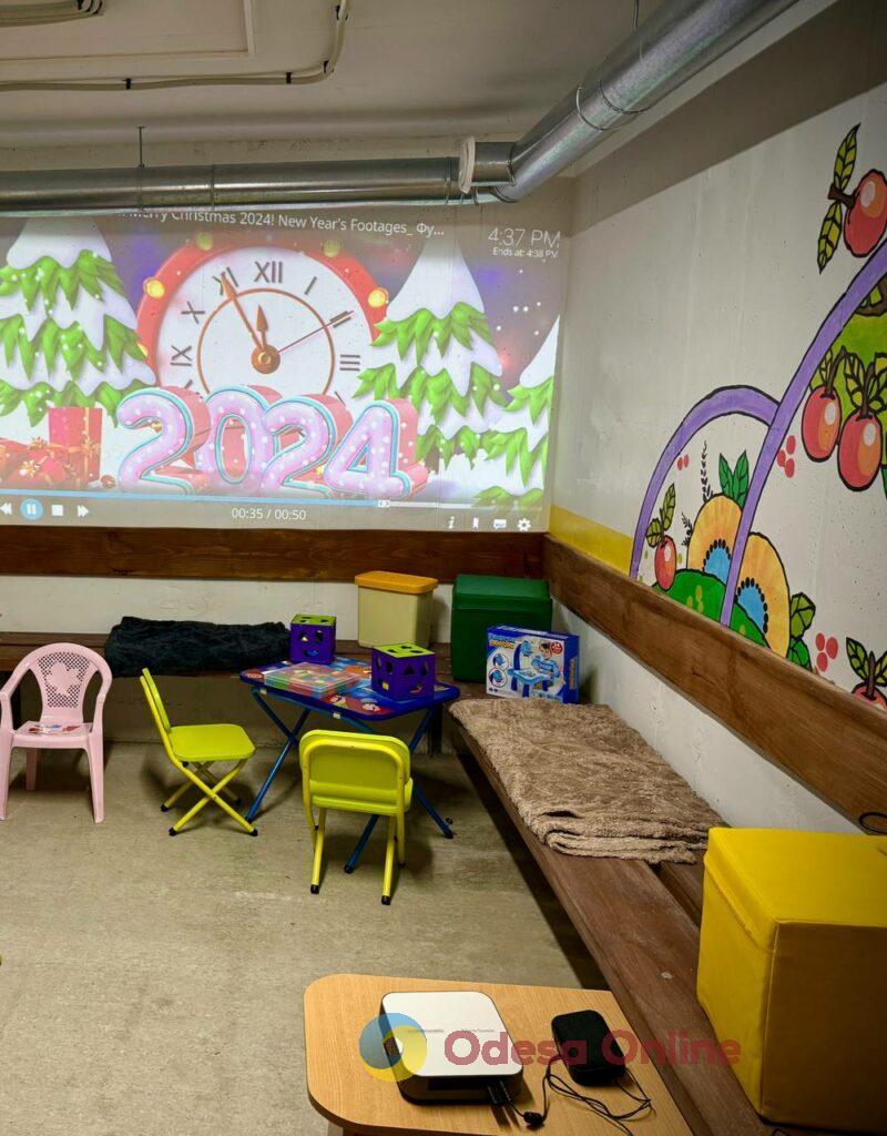 В Одесі на території дитячого садка встановили модульне укриття (фото)