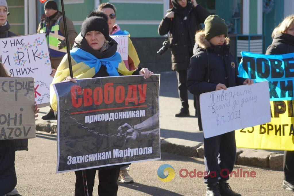 «Ребята из плена возвращаются уже в мешках»: в Одессе прошла очередная акция «Свободу защитникам»
