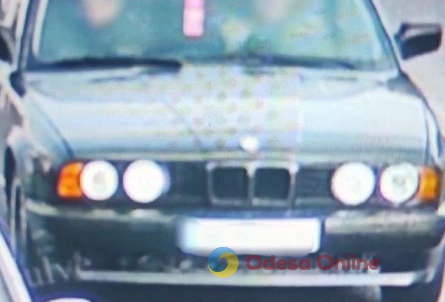 Дрифт BMW в центре Одессы: патрульные разыскали и оштрафовали нарушителя (видео)