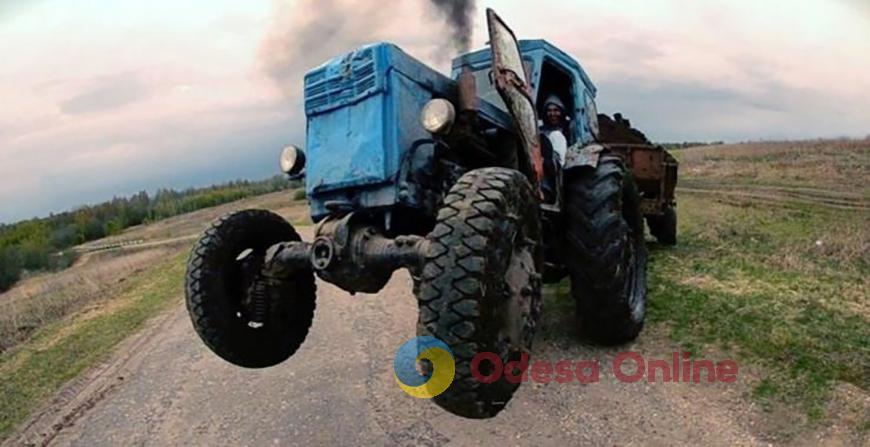 Не дали зарплату: в Одесской области селянин угнал трактор аграрной фирмы