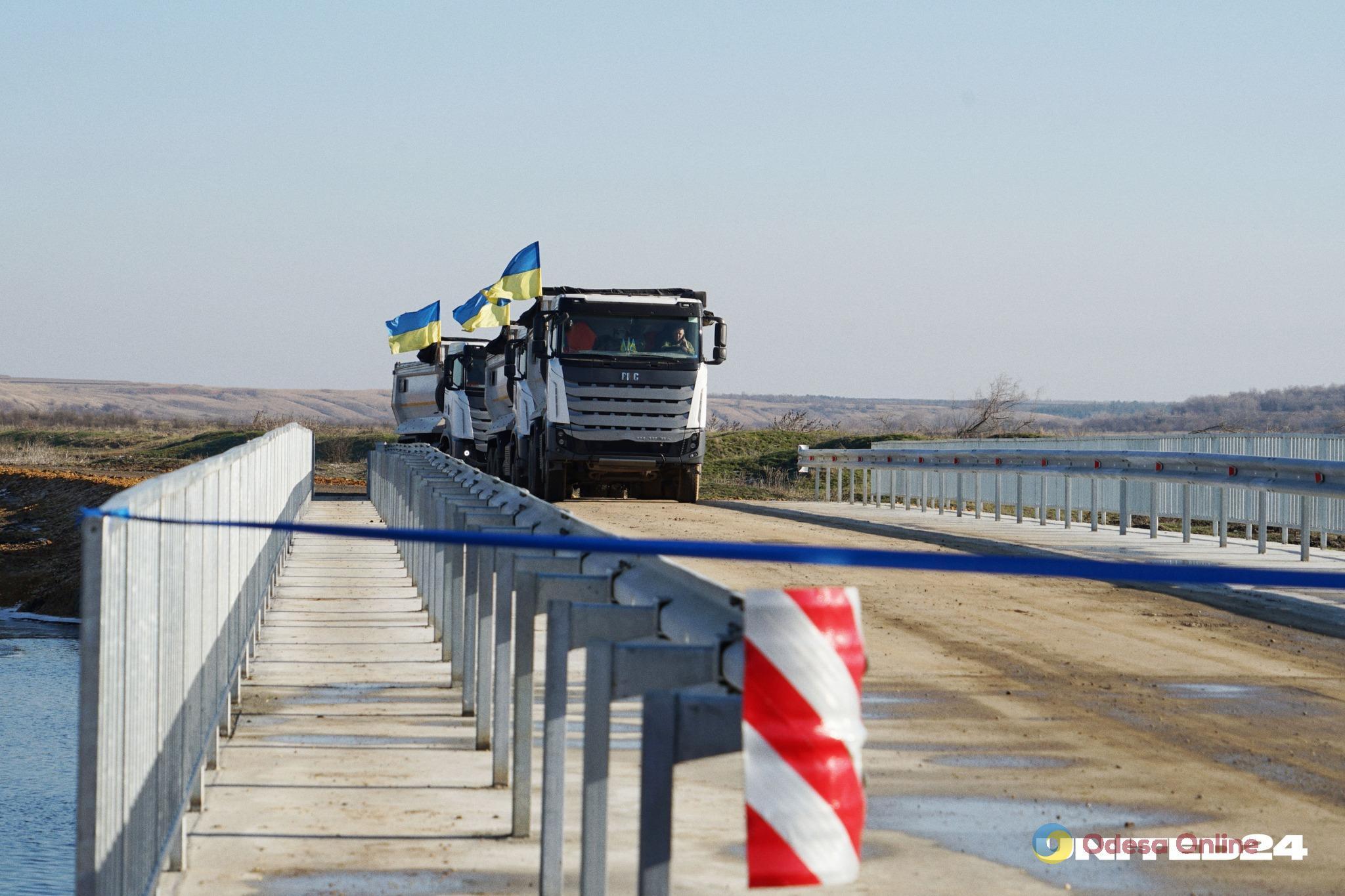 В Николаевской области восстановили еще один мост, поврежденный в результате подрыва плотины Каховской ГЭС