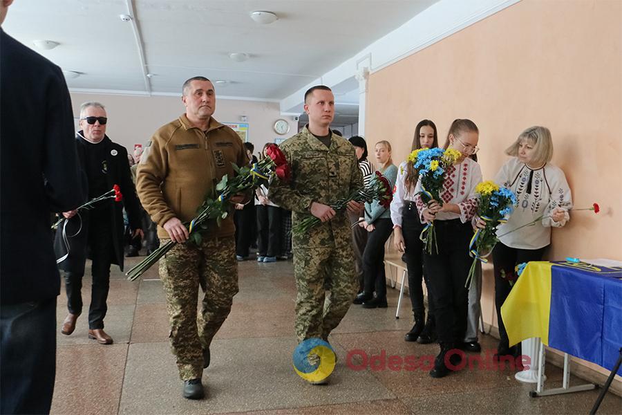 В одеському ліцеї відкрили пам’ятні дошки загиблим воїнам Віталію Блажко, Віталію Лисих та Юрію Цуркану